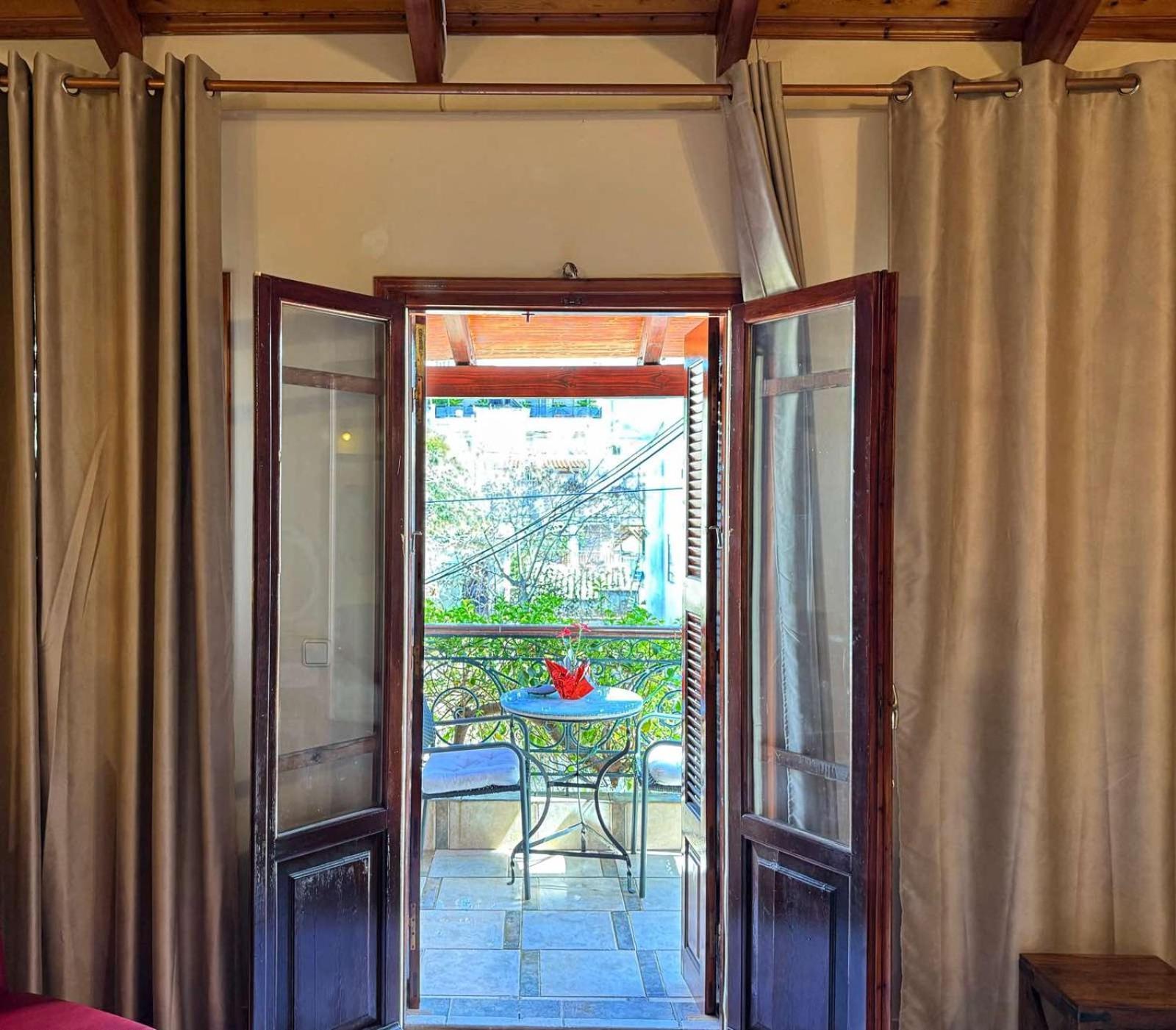 Στούντιο Κέντρου Άνω Πόλης Πάτρας Apartment Екстериор снимка